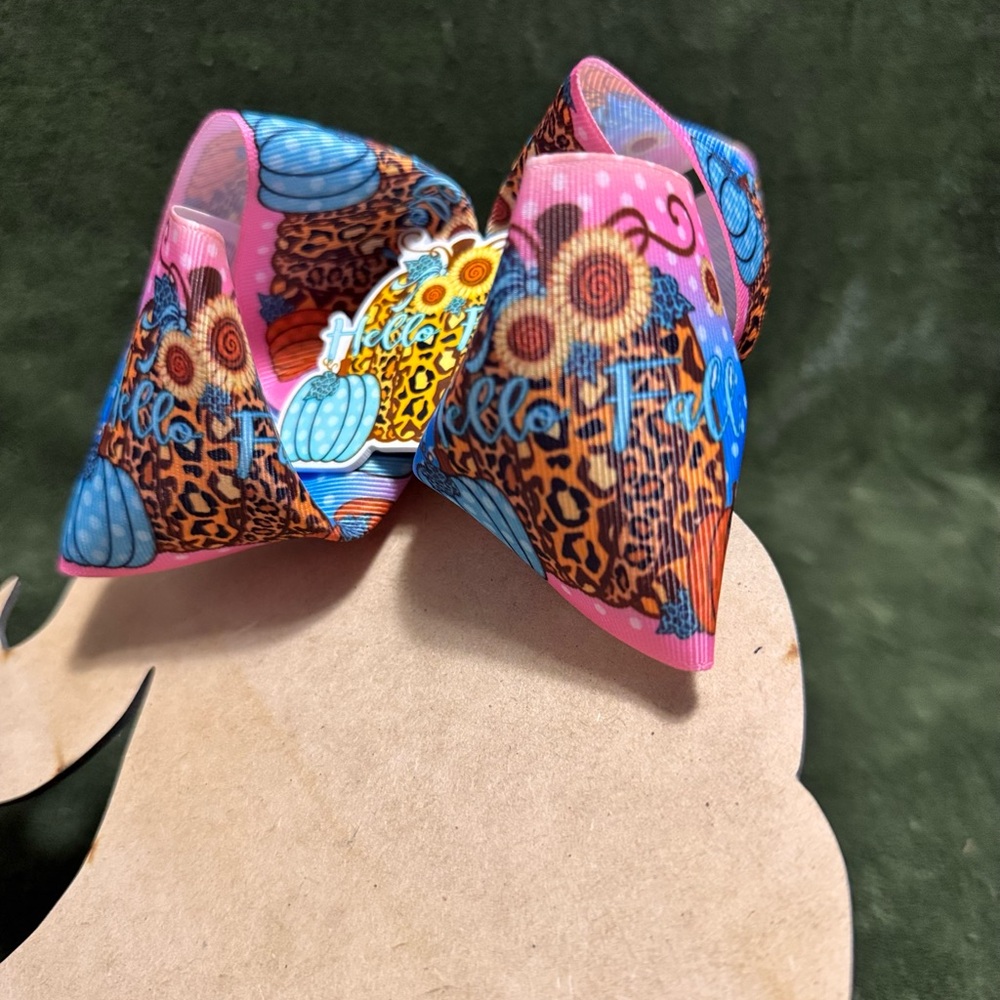 Hello Fall cheetah Bow - Picture 3 of 4